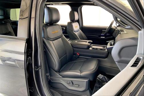 2025 Ford Expedition Tremor