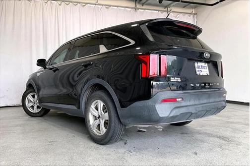 2021 Kia Sorento LX