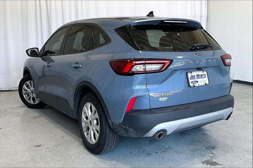 Vapor Blue Metallic 2025 Ford Escape Active