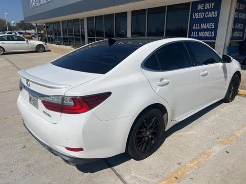 2016 Lexus ES 350 Base