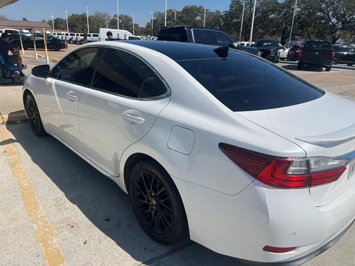 2016 Lexus ES 350 Base