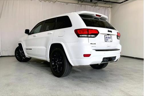 2017 Jeep Grand Cherokee Altitude