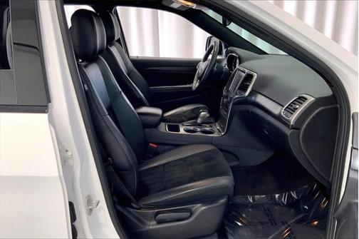 2017 Jeep Grand Cherokee Altitude