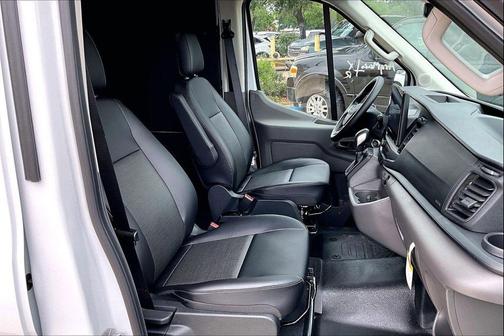 Oxford White 2026 Ford Transit-250 Base