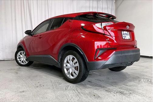 2020 Toyota C-HR LE