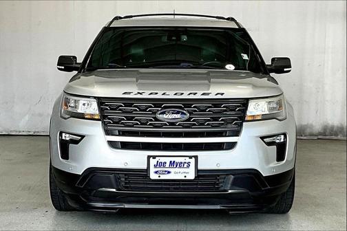 Magnetic Metallic 2019 Ford Explorer XLT