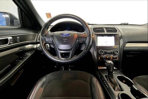 Magnetic Metallic 2019 Ford Explorer XLT