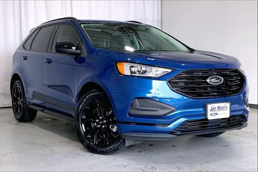 Atlas Blue Metallic 2022 Ford Edge SE