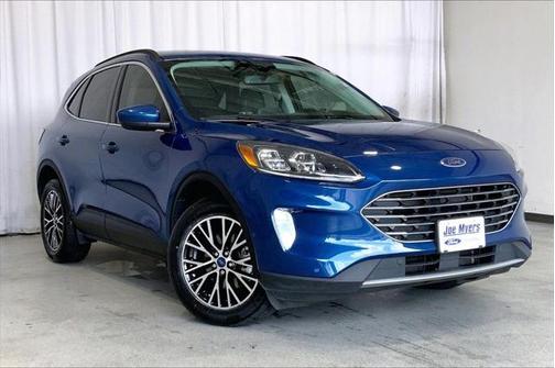 2022 Ford Escape Titanium