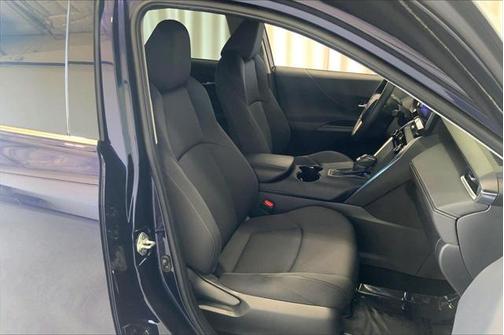 2024 Toyota Venza LE