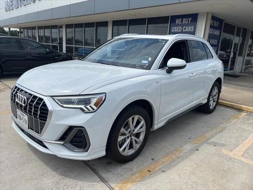 2024 Audi Q3 Premium 45 TFSI S line quattro Tiptronic