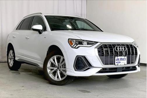 2024 Audi Q3 Premium 45 TFSI S line quattro Tiptronic