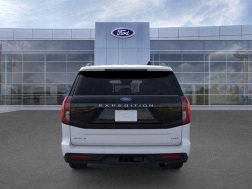 Space Silver Metallic 2026 Ford Expedition Max Active 4x2