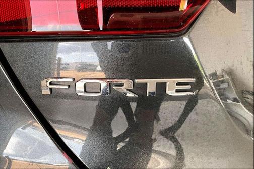 Gravity Gray 2021 Kia Forte LXS