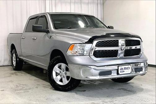 2019 RAM 1500 SLT