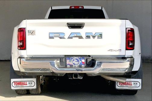 Bright White Clearcoat 2026 RAM 3500 Tradesman Crew Cab 4x4 8' Box