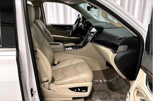 2019 Cadillac Escalade ESV Luxury