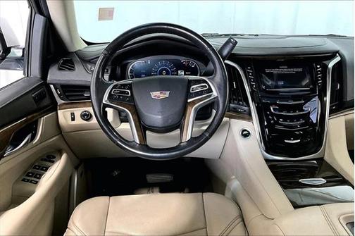 2019 Cadillac Escalade ESV Luxury