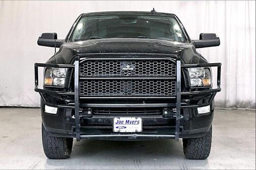 Brilliant Black Crystal Pearlcoat 2017 RAM 2500 Lone Star Crew Cab 4x4 8' Box
