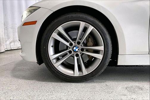 Alpine White 2015 BMW 335 335i