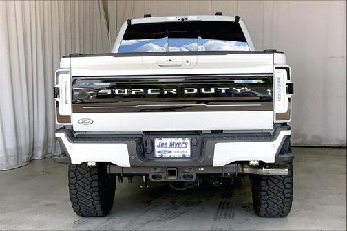 2025 Ford F-250 Platinum