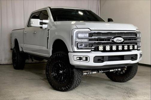 2025 Ford F-250 Platinum
