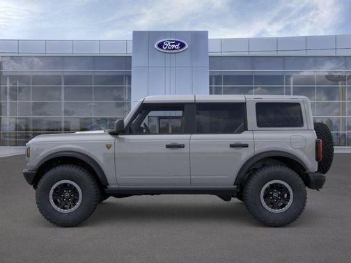 Avalanche Gray 2026 Ford Bronco Badlands