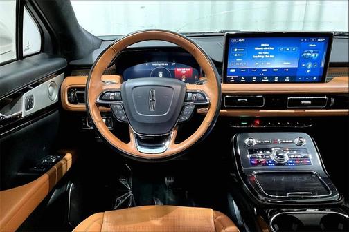 2022 Lincoln Nautilus Black Label