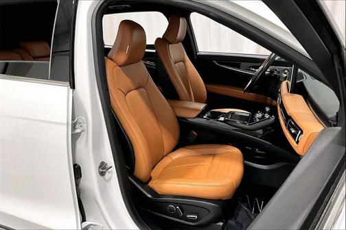 2022 Lincoln Nautilus Black Label