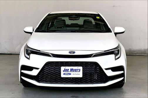 Ice Cap 2024 Toyota Corolla Hybrid SE