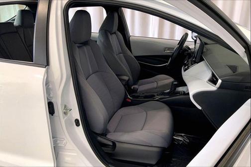 Ice Cap 2024 Toyota Corolla Hybrid SE