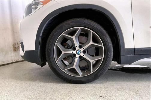 Alpine White 2018 BMW X1 sDrive28i