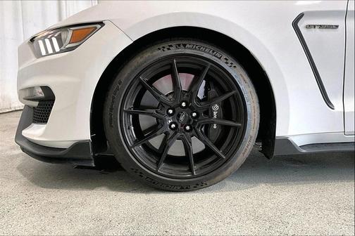 2019 Ford Shelby GT350 Base
