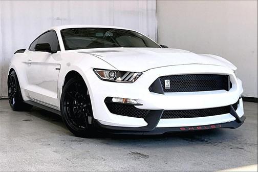 2019 Ford Shelby GT350 Base