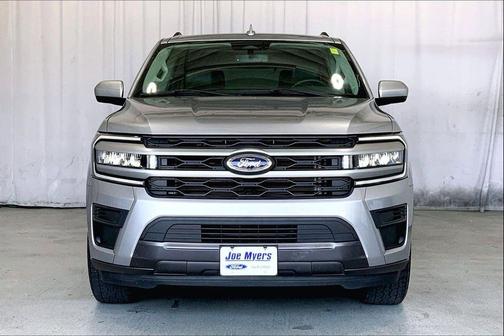 Iconic Silver Metallic 2024 Ford Expedition XLT