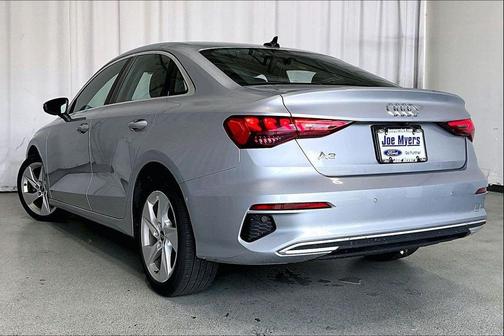 Florett Silver Metallic 2024 Audi A3 Premium