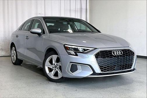 Florett Silver Metallic 2024 Audi A3 Premium