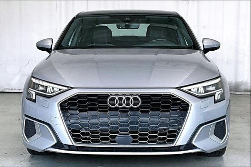 Florett Silver Metallic 2024 Audi A3 Premium