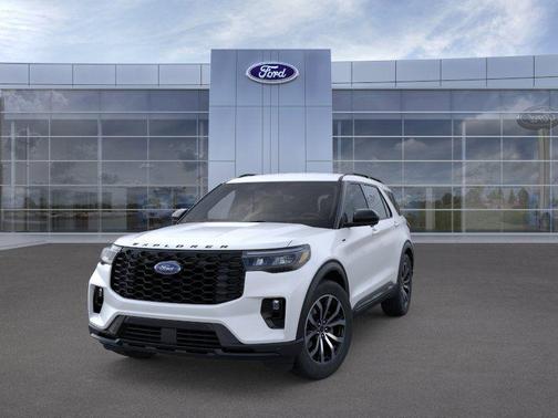 Star White Metallic Tri-Coat 2026 Ford Explorer ST-Line