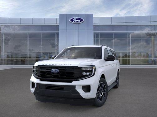 Star White Metallic Tri-Coat 2025 Ford Expedition Active