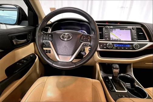 2019 Toyota Highlander Limited Platinum
