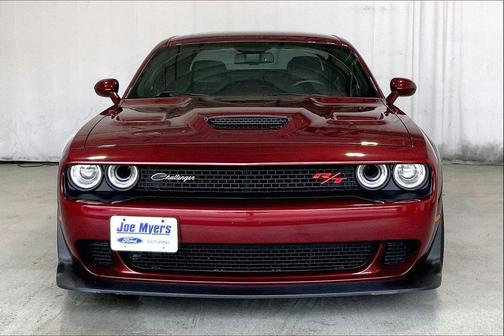 Octane Red Pearlcoat 2023 Dodge Challenger R/T Scat Pack Widebody