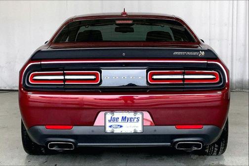 Octane Red Pearlcoat 2023 Dodge Challenger R/T Scat Pack Widebody