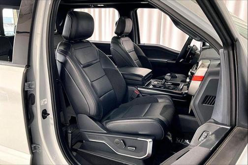 Avalanche 2023 Ford F-150 Raptor