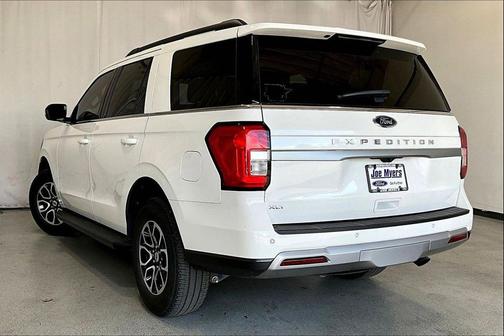Star White Metallic Tri-Coat 2024 Ford Expedition XLT