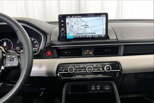 2024 Honda Pilot Touring 8-Passenger