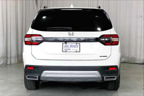 2024 Honda Pilot Touring 8-Passenger