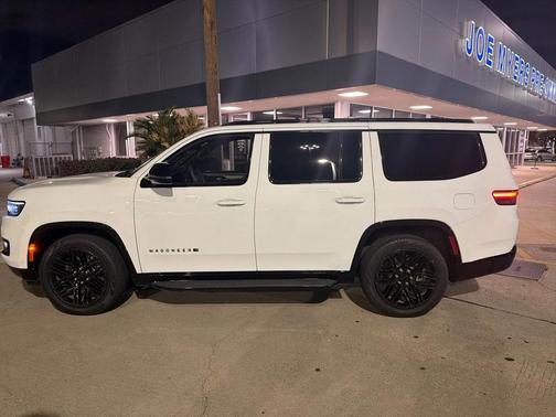 2024 Jeep Wagoneer Series II Carbide 4x4