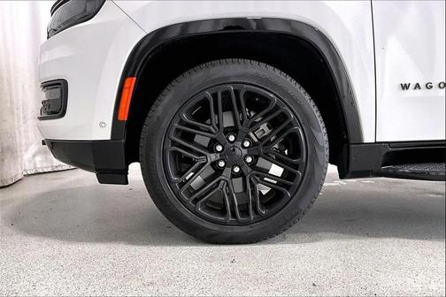 2024 Jeep Wagoneer Series II Carbide 4x4