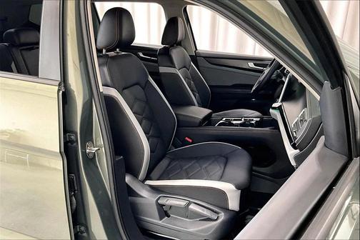 2024 Volkswagen Atlas 2.0T SE w/Technology 4MOTION